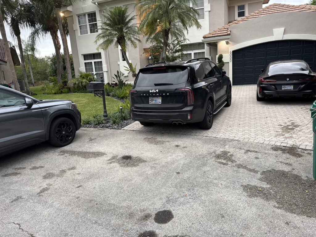 Signature Aviation Palm Beach - Luxury limo and black car service Boynton Beach