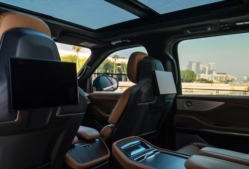 Cruise Transfers From Boynton Beach to Port Everglades limo car service Boynton beach